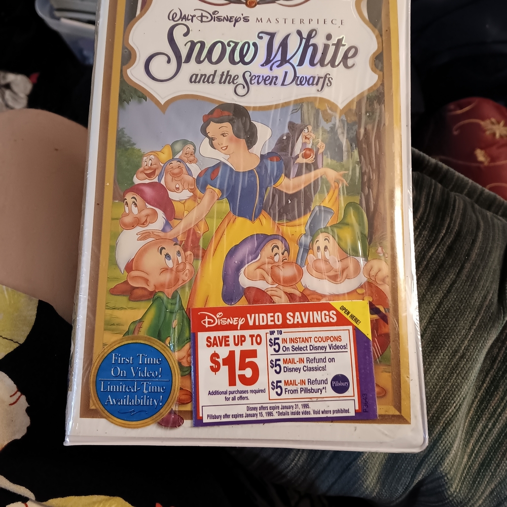 Disney Snow White and the Seven Dwarfs Vhs